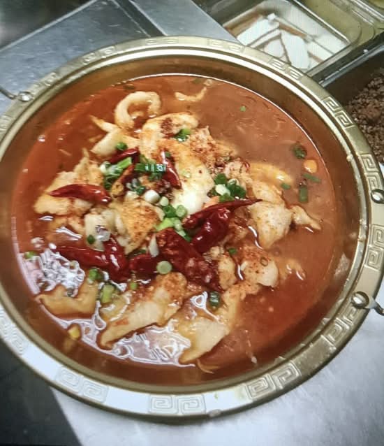 Poisson Poché Aux Piments/香辣水煮魚